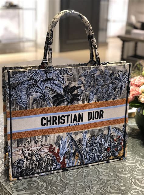 dior tasche shopper|christian dior tote bag clearance.